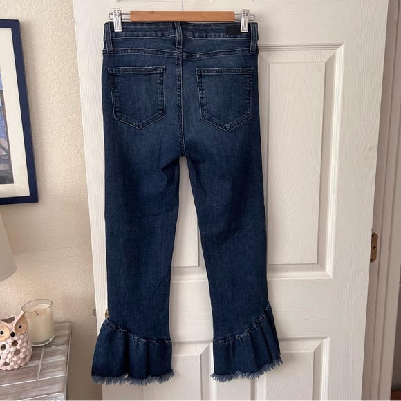 New Paige Flora Frayed Ruffle Hem Jeans Merritt Size 27 Dark Wash - Picture 7 of 12